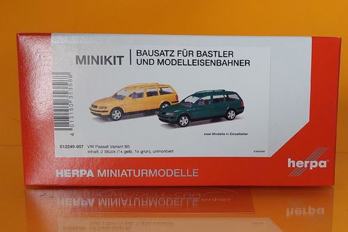 Minikit VW Passat Variant (B5) gelb & grün 1:87