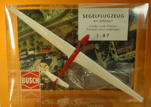 Segelflugzeug mit Anhänger rot 1:87