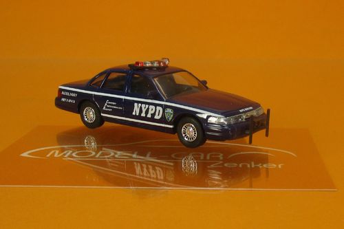 Ford Crown Victoria NYPD Auxiliary Police 1:87