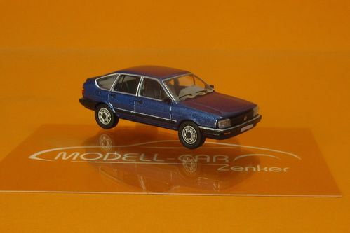 VW Passat B2 (1985) blau metallic 1:87