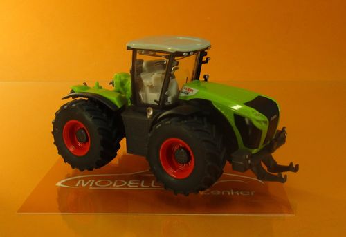 Claas Xerion 4500 Trac VC Radschlepper 1:87