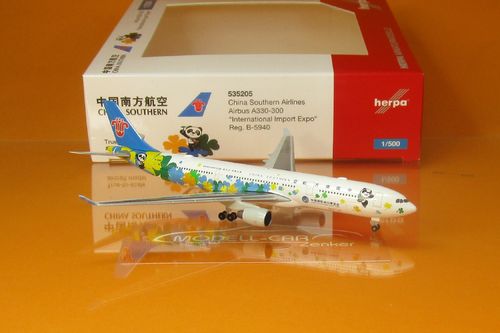 China Southern Airlines Airbus A330-300 B-5940 1:500