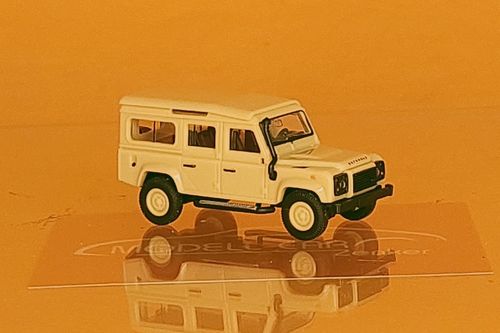 Land Rover Defender 110 - beige 1:87