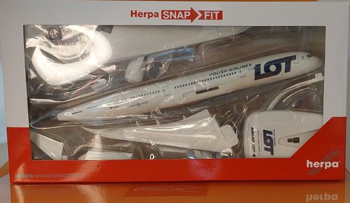 Herpa 614108 LOT Polish Airlines Boeing 787-9 Dreamliner 1:200